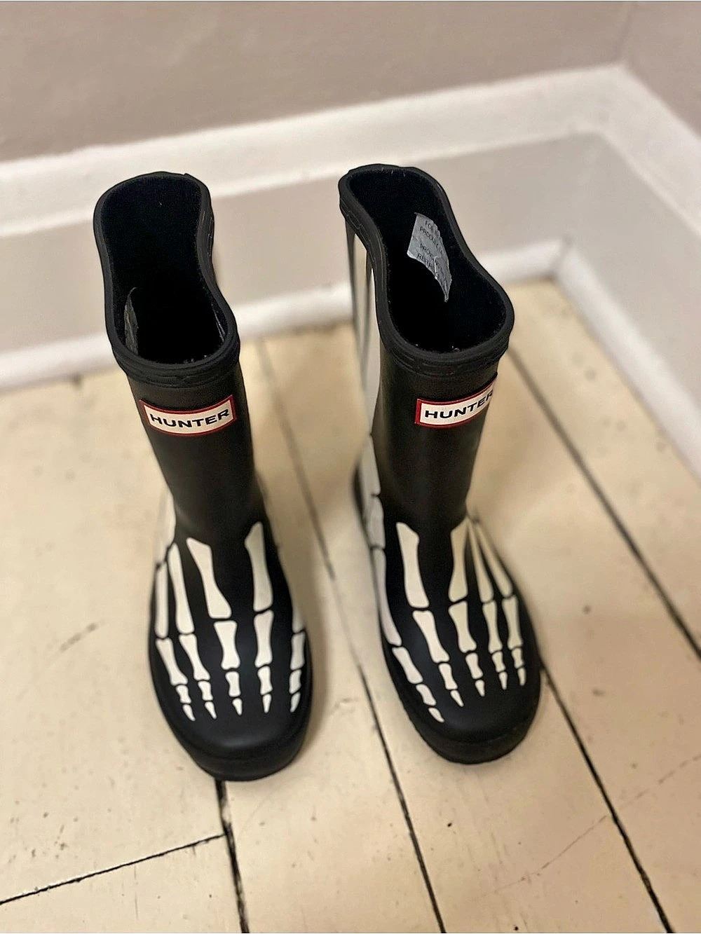 Hunter Play Boot Skeleton Rain Boots Black & White Boys size 10
